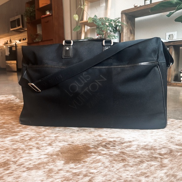 Louis Vuitton Duffle - Picture 2 of 7